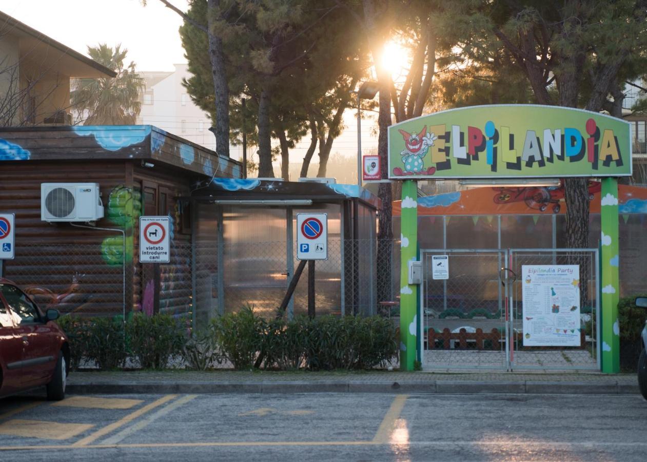 Apartament Casa vacanze Eikonia Pineta Porto SantʼElpidio Zewnętrze zdjęcie